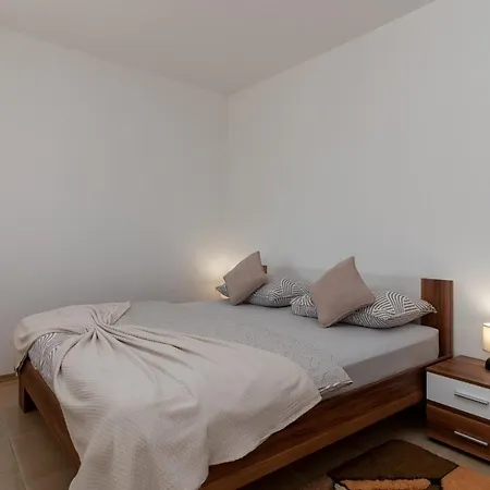 A2 - Seafront With Balcony 1 Min To Daire *