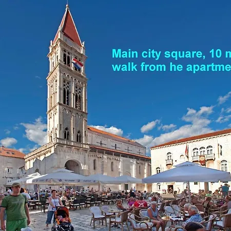 Διαμέρισμα A 2 - Seafront With Balcony 1 Min To *