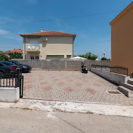 A2 - Seafront With Balcony 1 Min To *