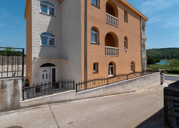 A2 - Seafront With Balcony 1 Min To Apartman *