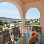 A 2 - Seafront With Balcony 1 Min To Daire Trogir