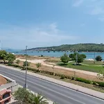 A 2 - Seafront With Balcony 1 Min To Daire *