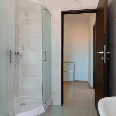 Διαμέρισμα A2 - Seafront With Balcony 1 Min To *