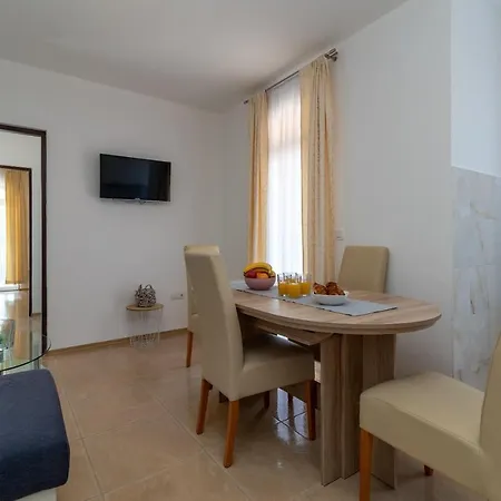 A2 - Seafront With Balcony 1 Min To Διαμέρισμα