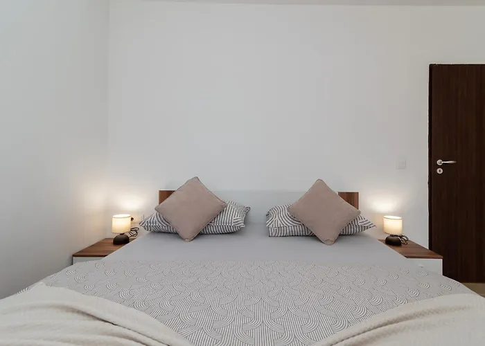 A2 - Seafront With Balcony 1 Min To Daire *