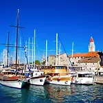 A2 - Seafront With Balcony 1 Min To Apartman