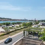 A2 - Seafront With Balcony 1 Min To * Trogir